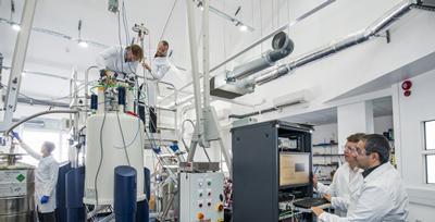 Hyperpolarised NMR Laboratory
